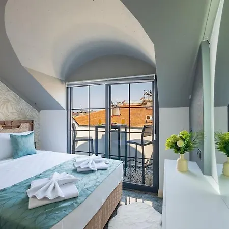 Sehrin Merkezinde Sik Bir Daire - Ocek Homes Adin Apartment